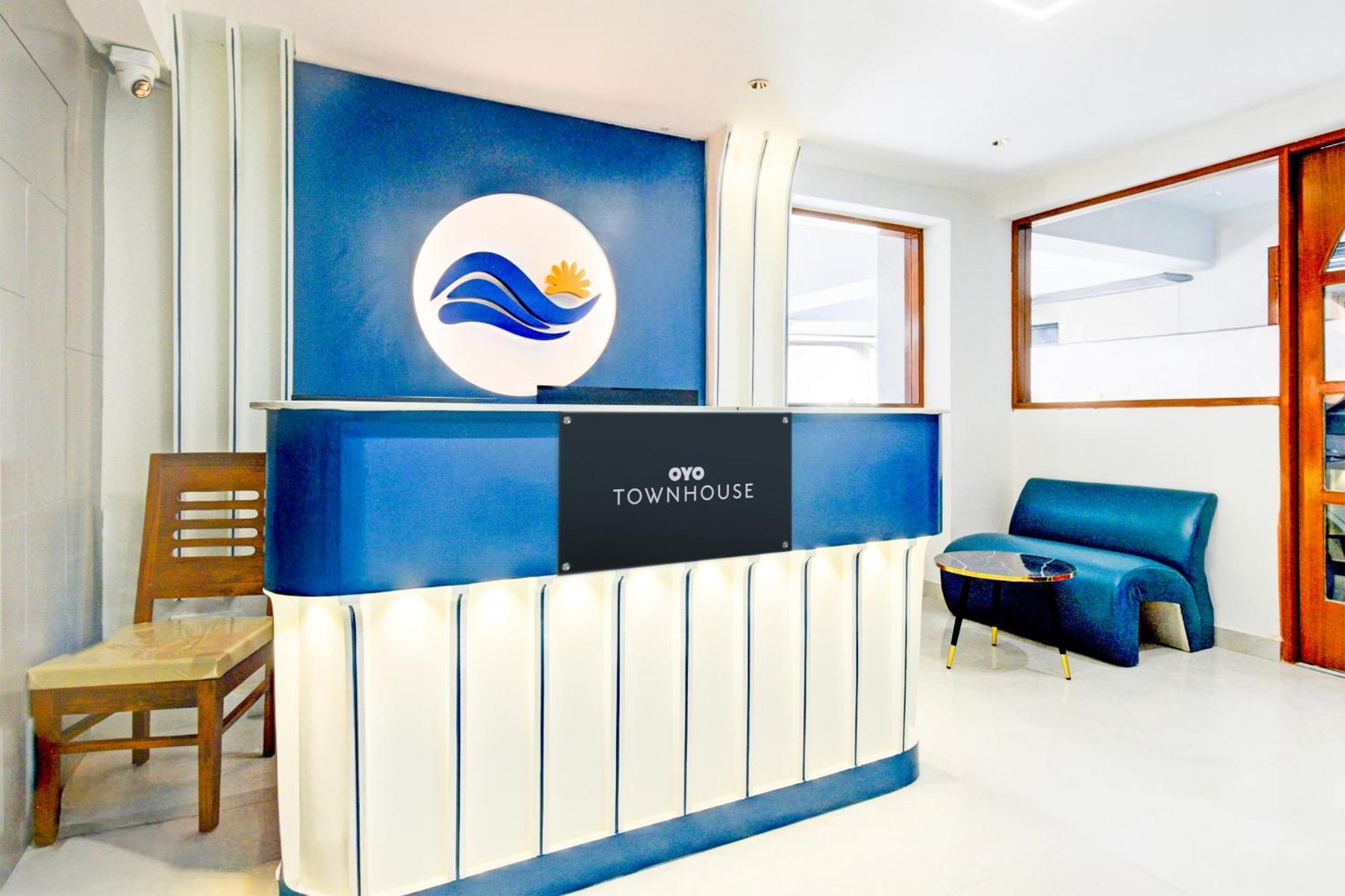 Townhouse Aarav Business Hotel Hyderabad Exterior foto