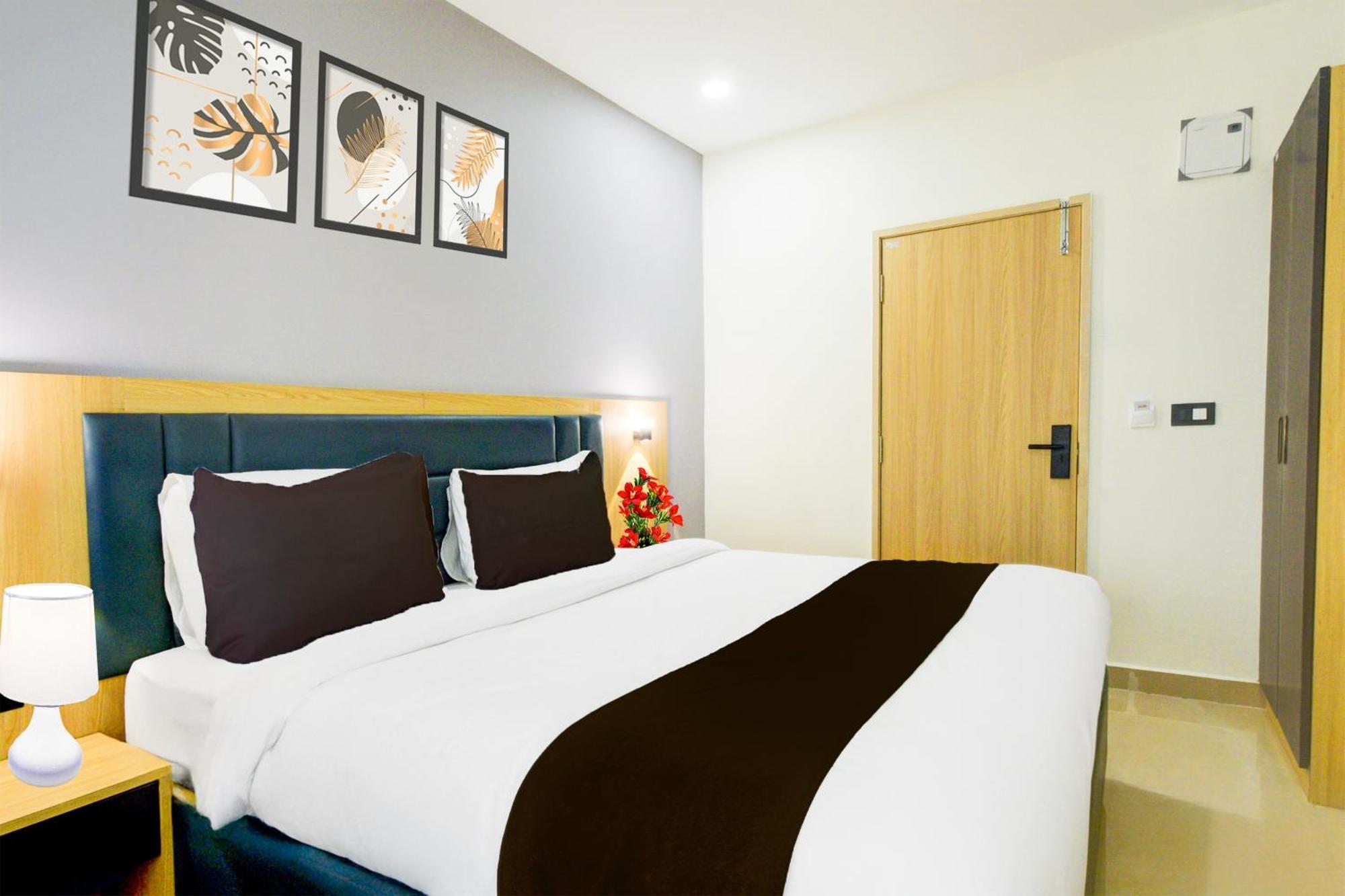 Townhouse Aarav Business Hotel Hyderabad Exterior foto
